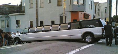 stretched_limo_stuck.jpg